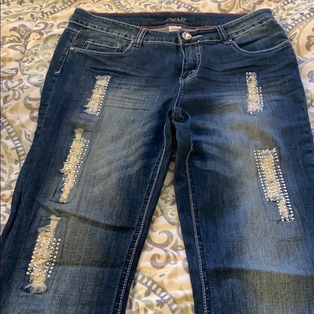 Stylish Rhinstone Faux-Rip Jeans